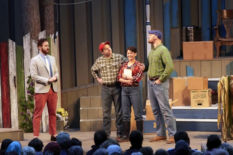 Warren Gerds/Critic at Large: Review: 'Play It Forward' takes on