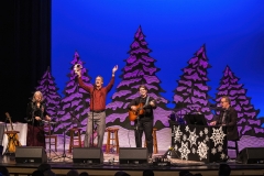 20221228_HomeForTheHolidays__LVP0008