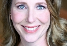 Flanigan-Laurie.jpg-nggid03484-ngg0dyn-450x350-00f0w010c010r110f110r010t010