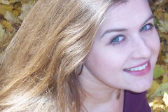 Rhode-Alissa-headshot-portrait-crop